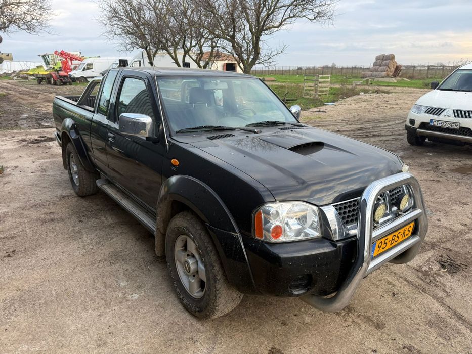 Nissan Pickup King Kab 2.5 4X4