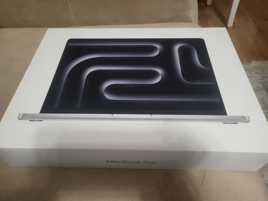 MacBook Pro 14, M4 chip, 16 GB, 512 GB SSD