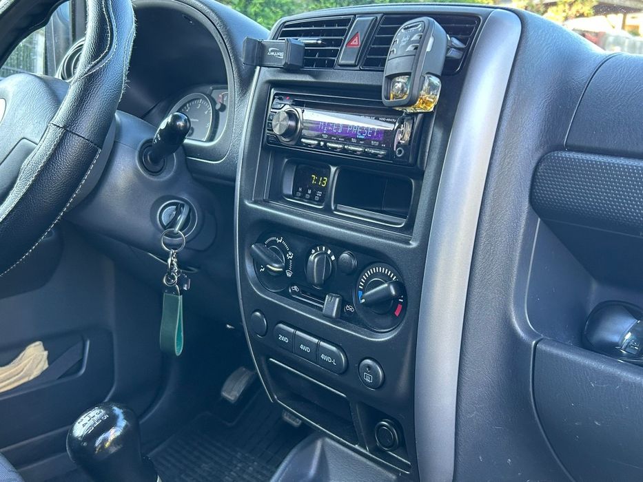 Vând Suzuki JIMNY  1.5 Diesel