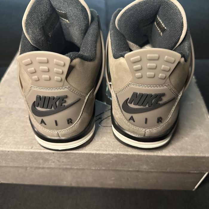 Air Jordan 4 Retro "Cave Stone"