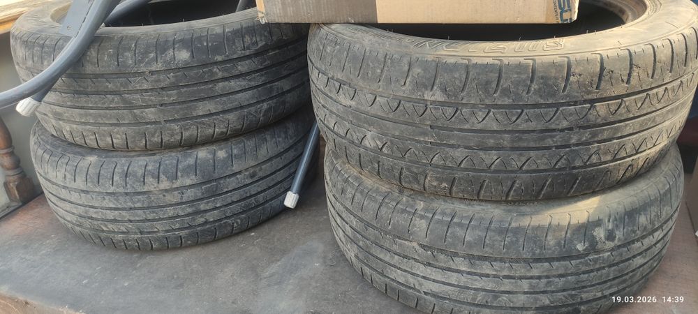 Летние шины 215/55/17