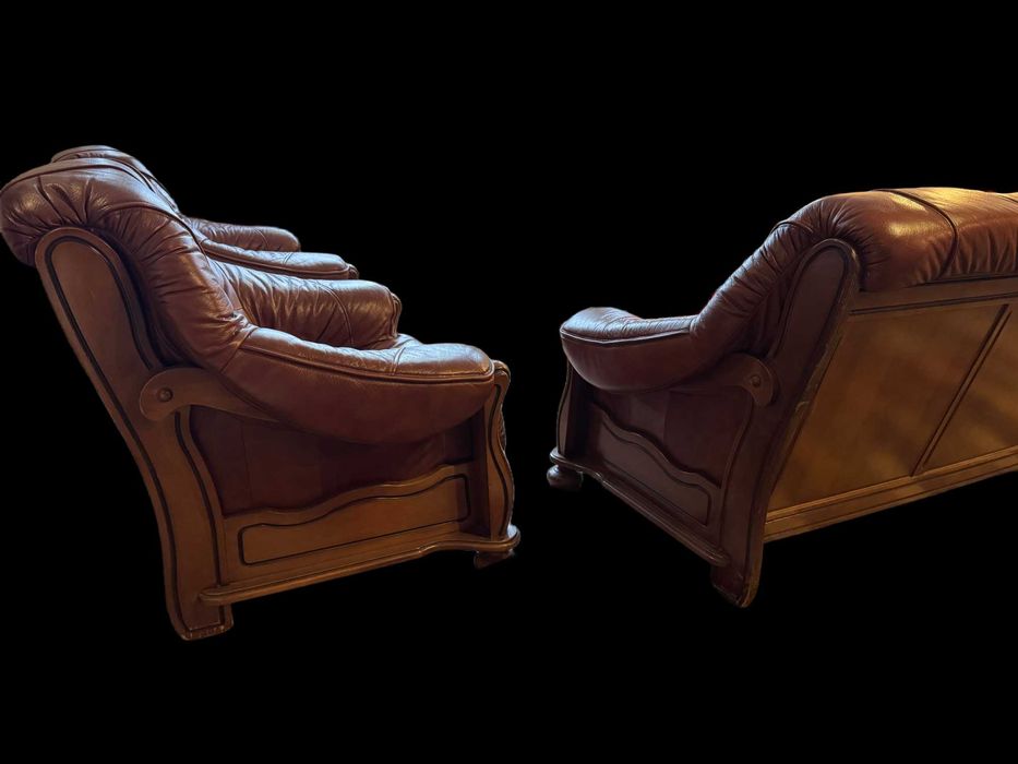 Set canapea + 2 fotolii din piele naturală și lemn masiv, stil clasic, foarte confortabil
