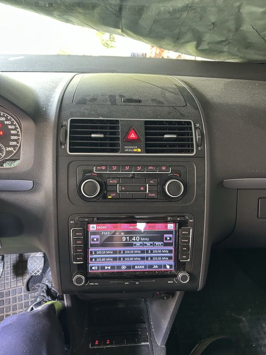 Vw Touran 1.6 TDI. 105кс. На части Туран 1.6 ТДИ. 105кс. 2011г