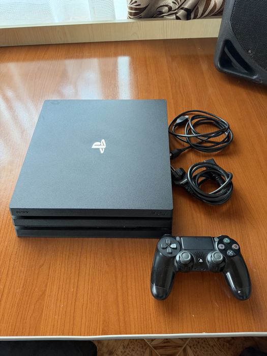 PS4 pro impecabil+controller