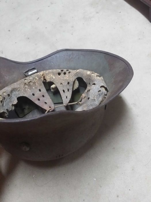 Антикварна военна каска 1937 г.