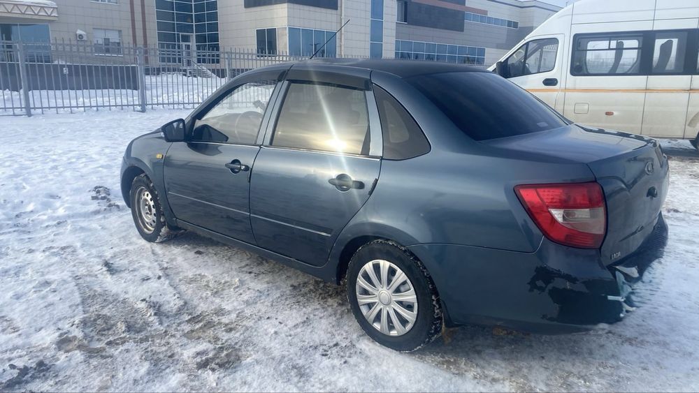 Продам ВАЗ Лада Гранта 2014 г