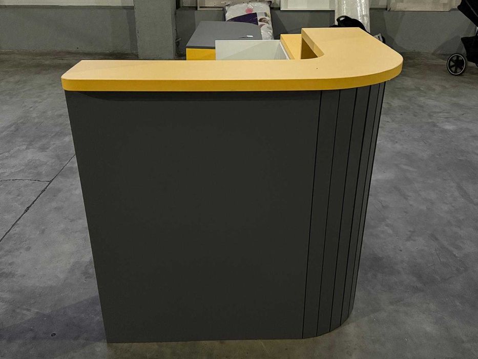 Receptie/ Pretabil pt cabinete, birouri, magazine, etc