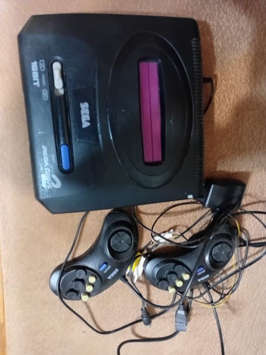 SEGA с играми встроенными