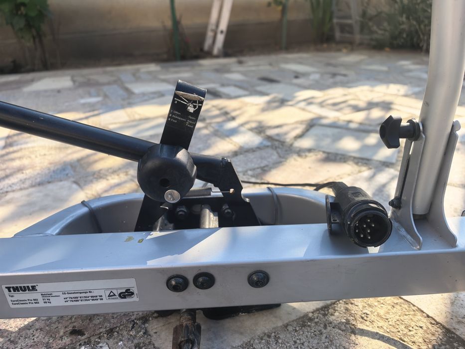 Suport Thule pentru doua biciclete EuroClassic 902 pentru carlig + cheie antifurt