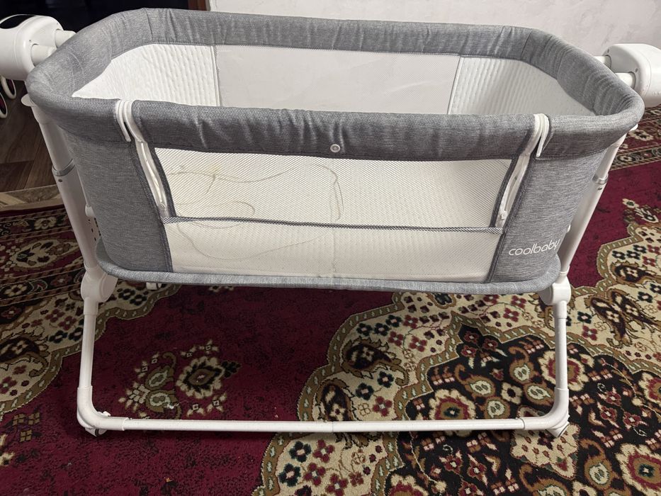 Продам манеж качалку Coolbaby