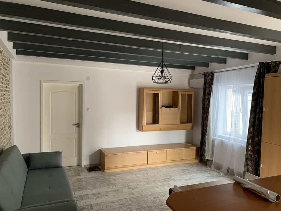 Apartament  doua camere (la casa )