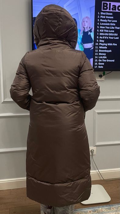Пуховик новый DELLIONE