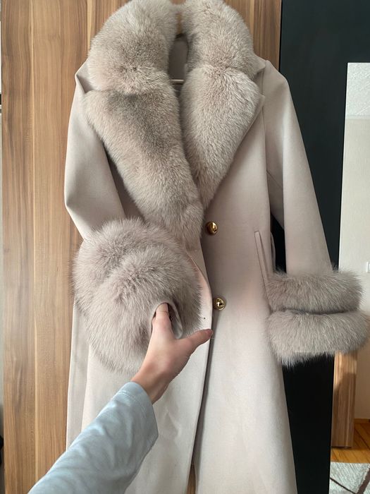 Палто от естествен косъм и вълна