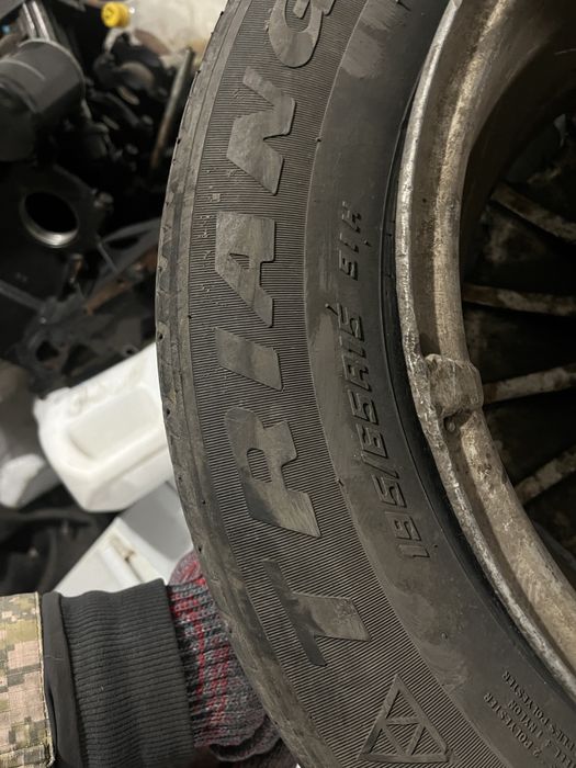 Продам покрышки не дорога