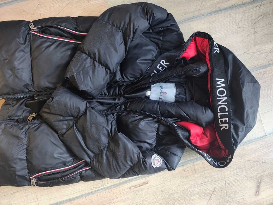 Якета Moncler , DKNY, Diesel за момче на 6-7г