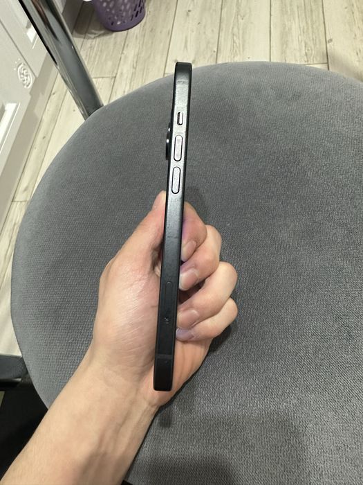 Айфон 15 в хорошем состоянии