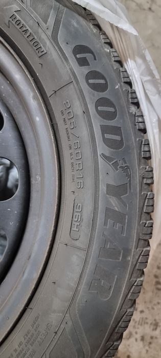 4ри джанти 16" с зимни гуми Goodyear
