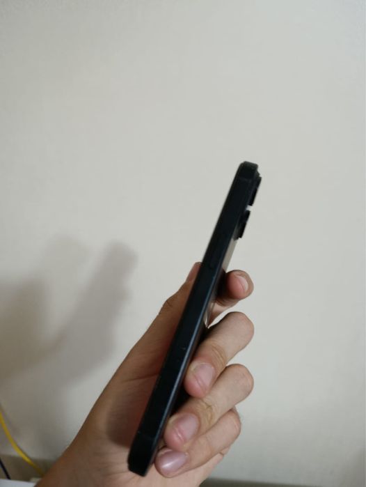 Продам iphone 15 128gb