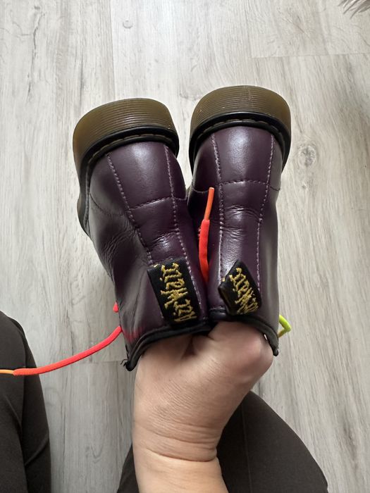 Bocanci piele naturala Dr Martens,copii