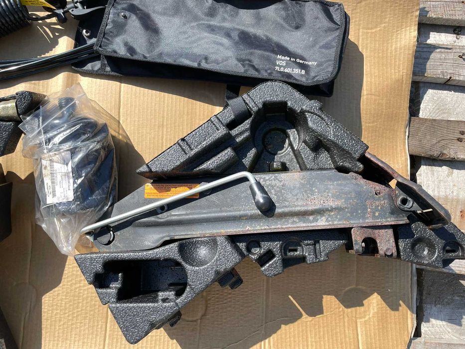 Авариен Органайзер Крик 7l0011031b Кука Пяна Porsche Cayenne