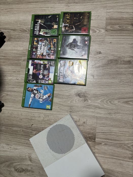 Vand xbox one s de 1tb