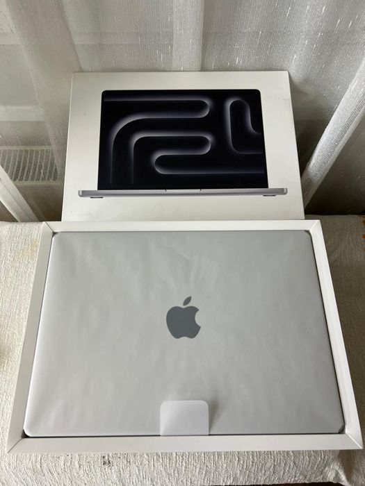 MacBook Pro 14” – Chip M4 Pro / 24GB RAM / 512GB SSD – Nou, Sigilat