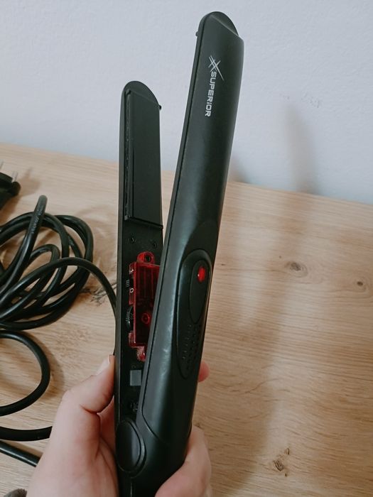 Placa de păr Superior