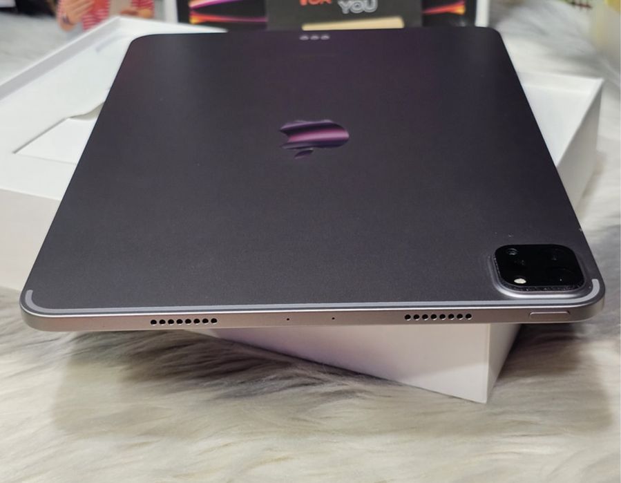 iPad PRO 11 inch • Gen 4 a • 512 GB • wiFi + Cellular • 100% Bateria • ca Noua