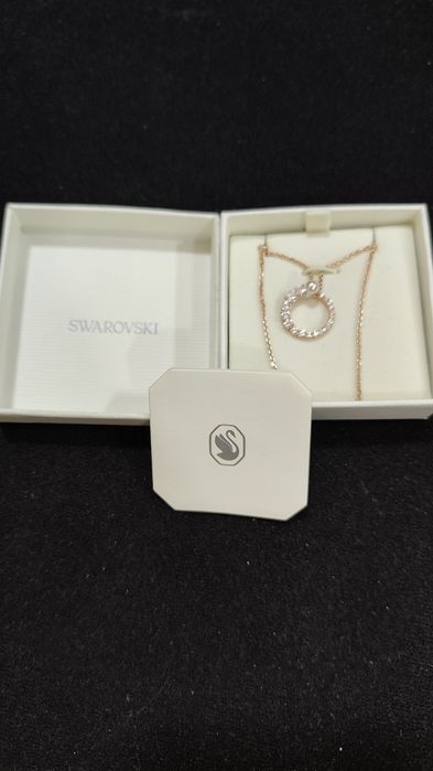 SWAROVSKI элегантный кулон