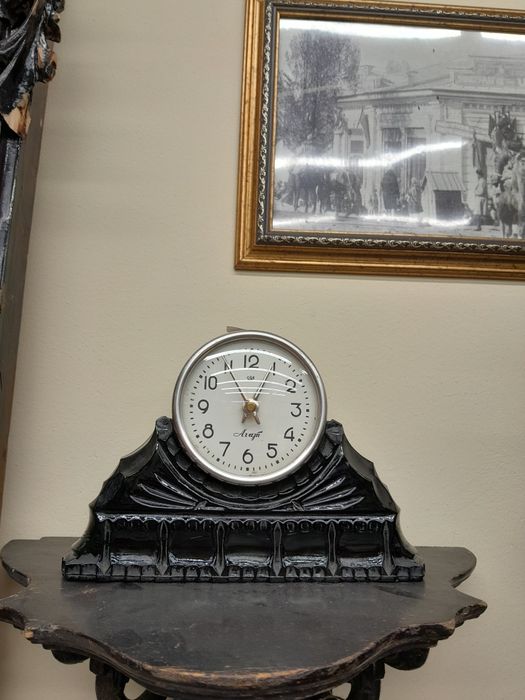 Часы настенные. Антиквариат.