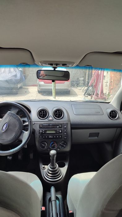 Ford Fiesta 1.4 Benzină, 2002, 240.000 km – AC funcțional, întreținută