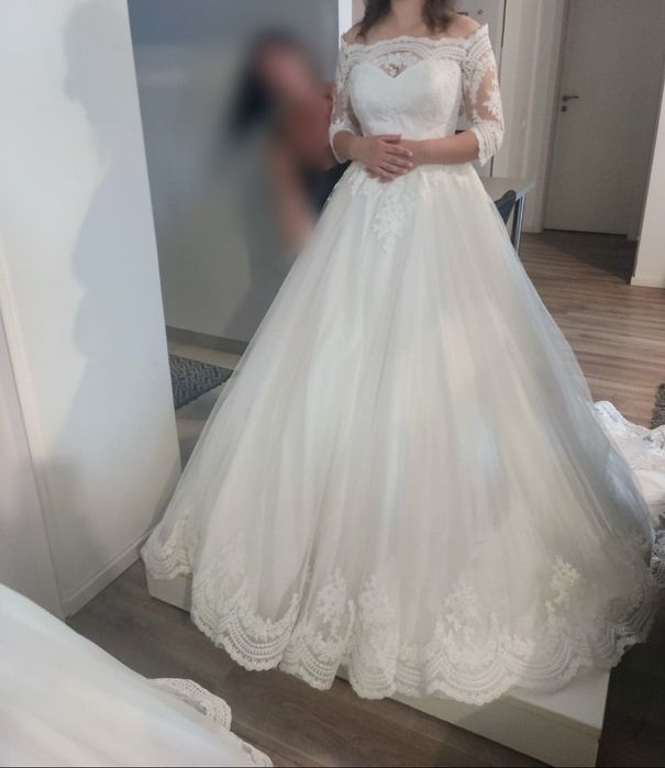 Rochiță de mireasă doar probată