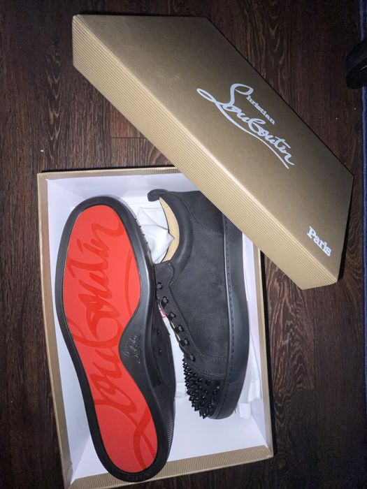 Christian Louboutin обувки