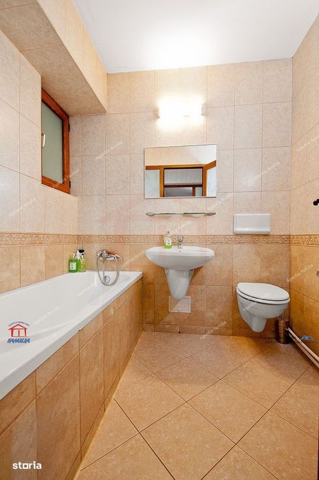 Vanzare apartament cu 4 camere, Faleza bloc Pescarus, etaj 1, sup.135