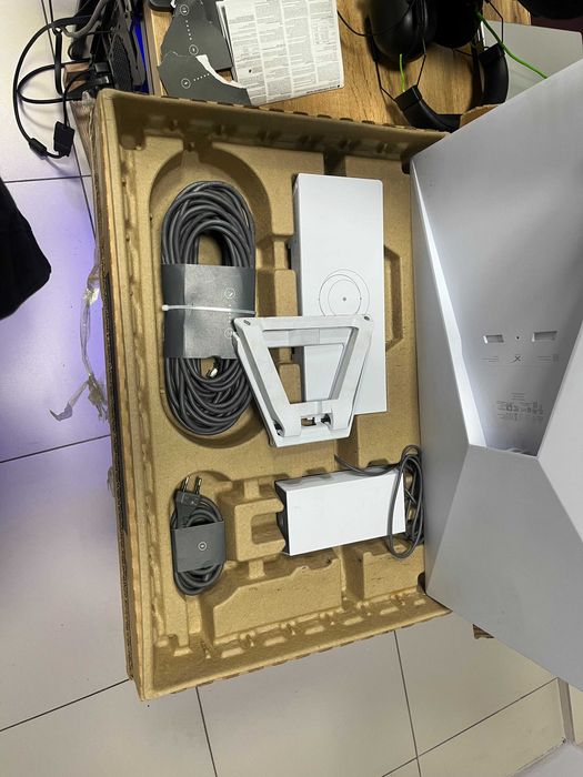 Спутниковая панель Starlink Gen 3 с подставкой