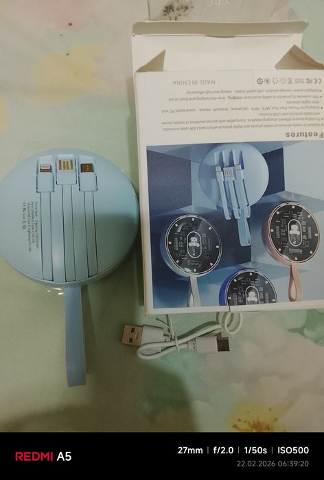 Продам наушники и зарядку