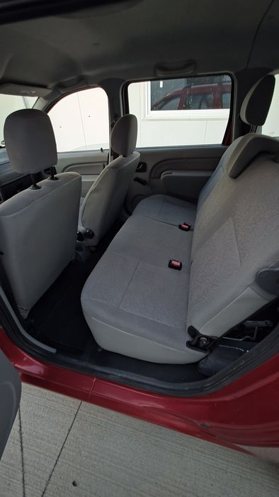 Dacia Logan mcv 1.5 dci 182.000km an 2010 import Germania  model export