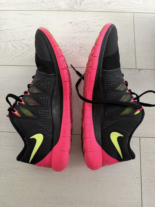 Оригинални дамски маратонки Nike Free 5.0 номер 41, стелка 26.2