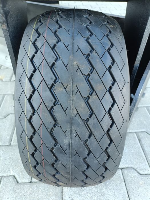 Nivelator de teren pentru mini încărcătoare tip BOBCAT