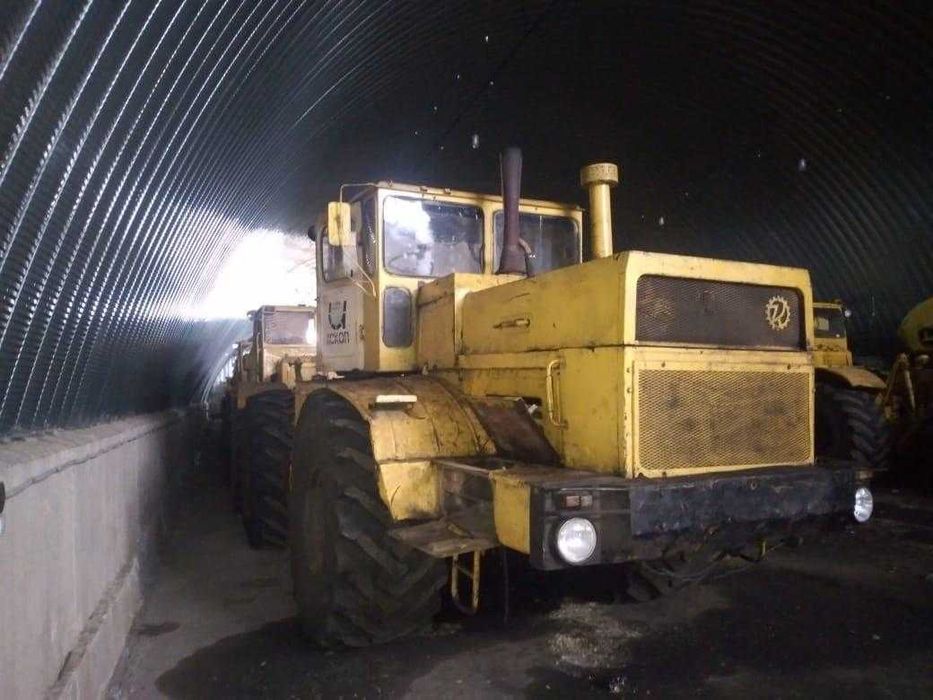 Продаётся трактор К-700, кировец.