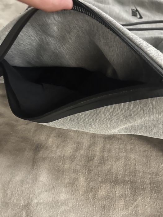 Nike tech fleece old season