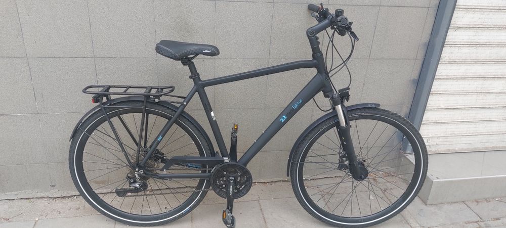 Продавам немски алуминиев велосипед    28 цола,56  см