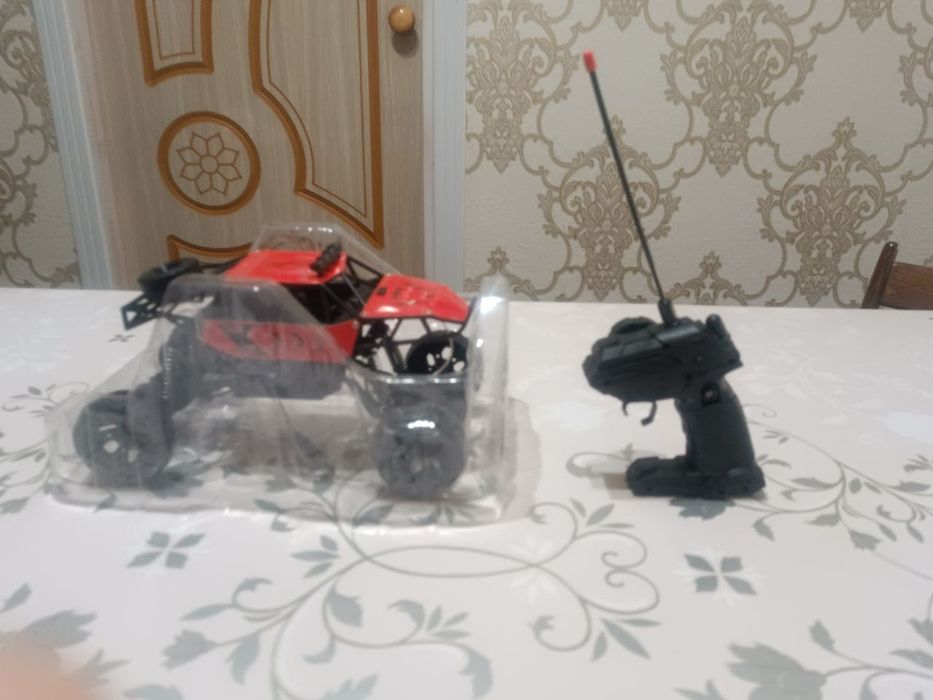 Pultda boshqariladigan moshina