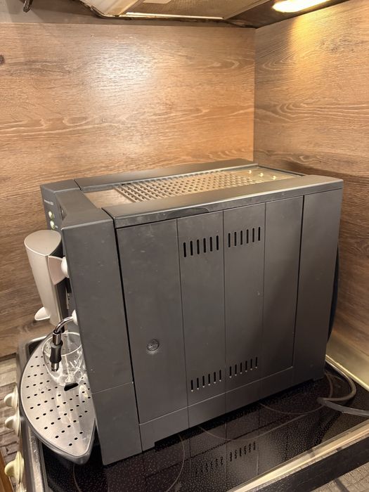 Кафеавтомат BOSCH  benvenuto B20