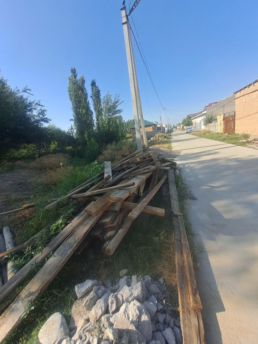 Продаются деревянные ящики более 80 штук так же дрова и пиломатериал