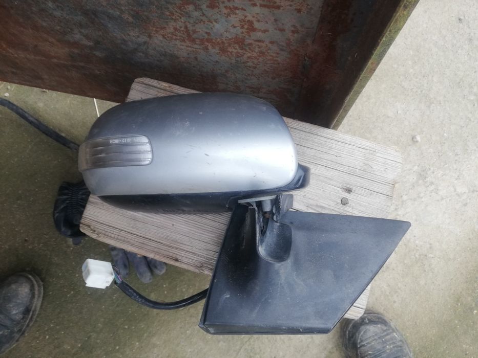 Зеркало боковое тойота