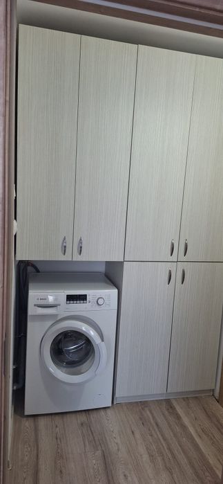 Închiriez apartament cu 2 camere