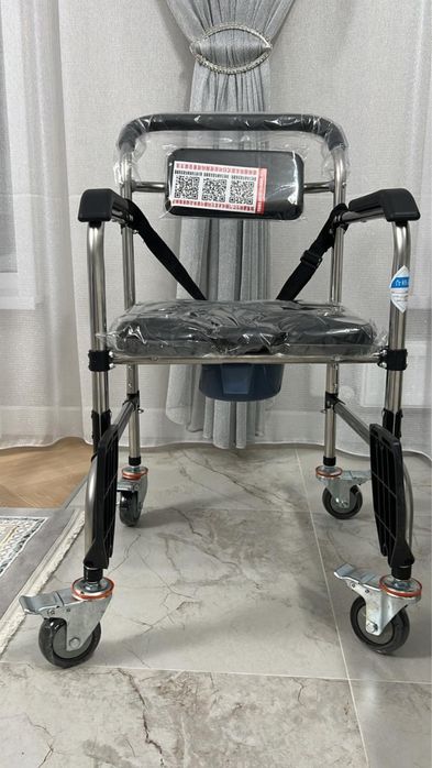 Инвалидкая коляска с горшком