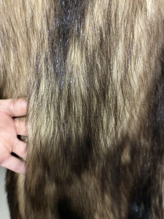 Haina din blana naturala!