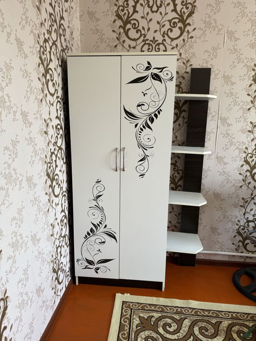 Продам детская  мебель с диваном срочно